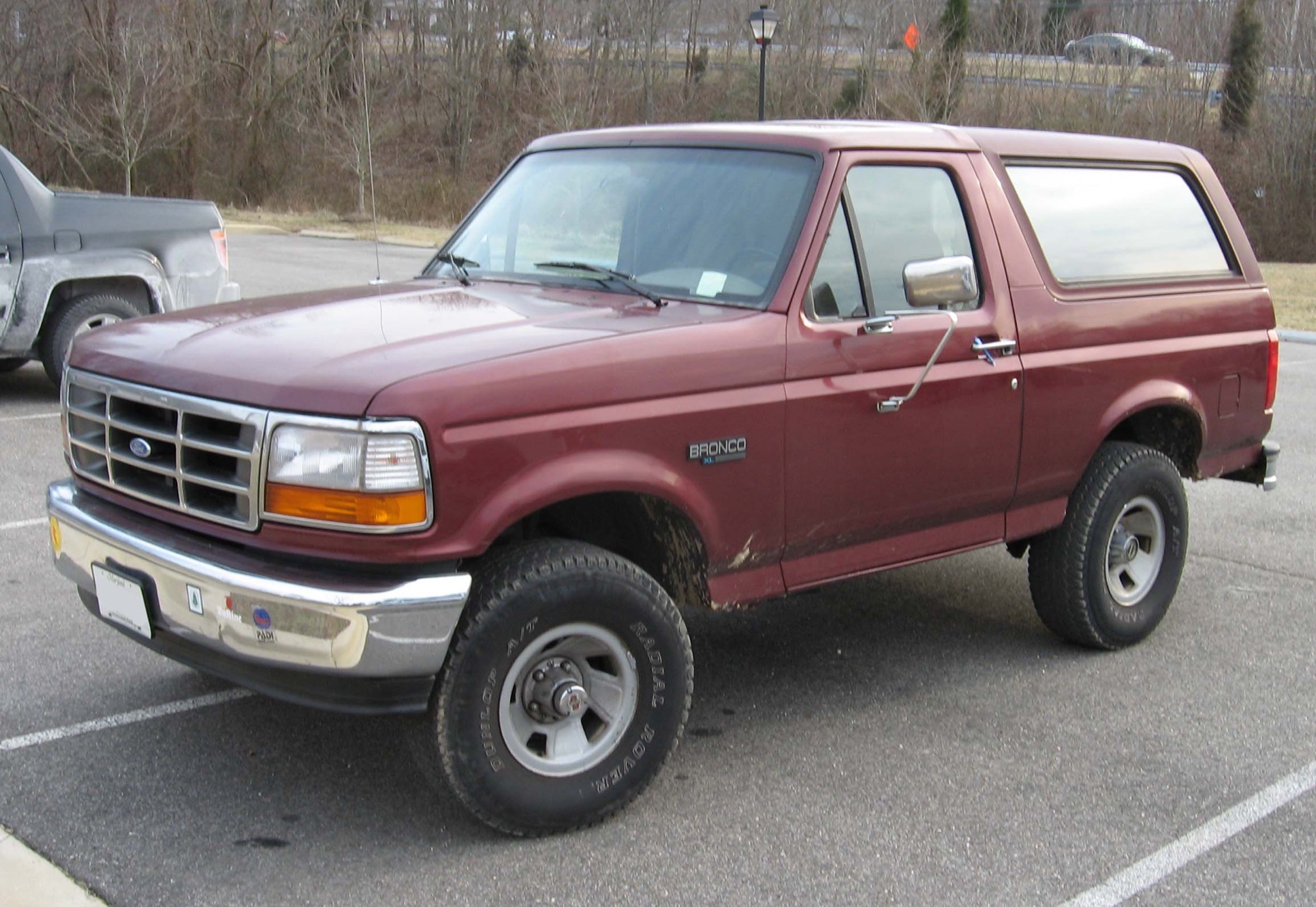 1992–96 Ford Bronco, maroon, general overview shot